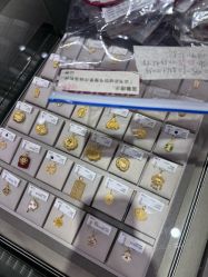 -周生生Chow Sang Sang(苏州美罗高新店)