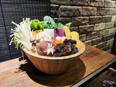 -湊湊火锅·茶憩(新中关购物中心店)