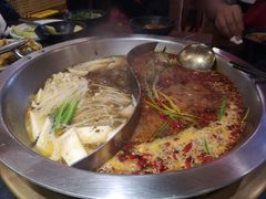 -沸炉重庆老火锅(军事博物馆店)