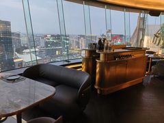 -Hi City·城市之巅