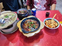 -冯烫烫跷脚牛肉·川菜小馆(武胜西街店)