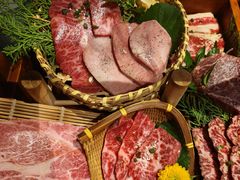 -山川小町·极番烧肉(新地假日广场店)
