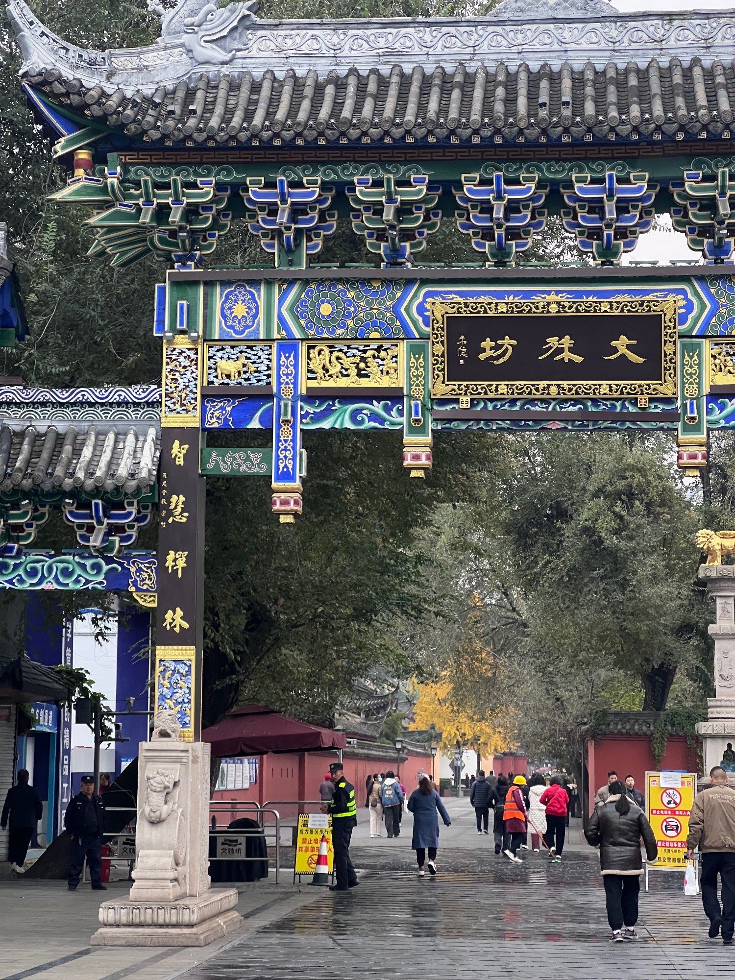 应该是成都香火最旺的寺庙了