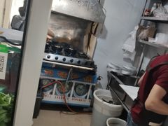-春艳砂锅居(新玛特店)