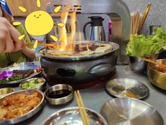 -围炉肉舍•炭烤活鳗•丹东海鲜烤肉(步行街店)