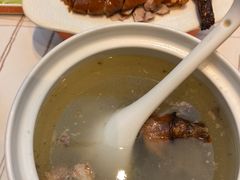 -阿瓦山寨·湘菜现炒·剁椒鱼头王(咸阳总店)