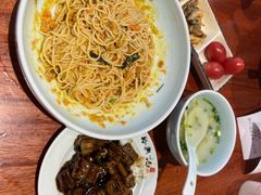 -裕兴记•蟹黄面馆(人民广场店)