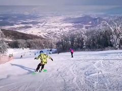 -济南卧虎山滑雪场