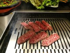 -臻牛烤肉