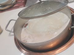 -洪氏嗨捞·猪肚鸡火锅(阳光天地店)
