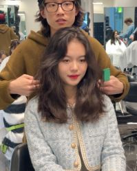 -BULB STUDIO 巴柏明星发型工作室