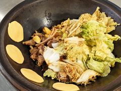-粘豆包柴火铁锅炖