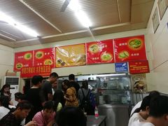 大堂-杨记灌肠(食品街店)