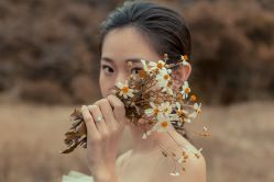 -现代经典婚纱摄影