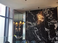 -新白鹿餐厅(滨江银泰店)