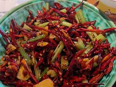 -包整·丝娃娃(一览甲秀楼风景店)