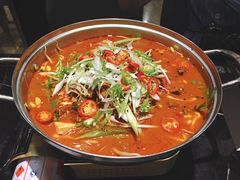 辛牛骨火锅-KCOOKING概念韩餐(世茂52+店)
