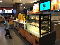 面包甜点陈列柜-麦当劳(杭州庆春路店)