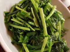 -新李记 · 口味菜馆(南郊公园店)