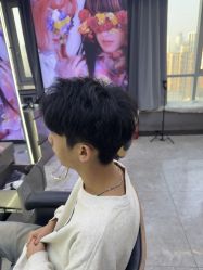 -藤野造型烫发染发