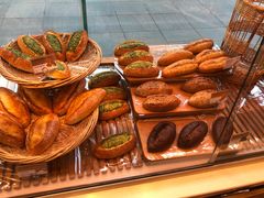 -巴黎贝甜(大宁国际商业广场店)