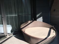 -上海滴水湖皇冠假日酒店