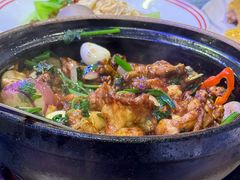 沙姜啫走地鸡煲-明本湛江鸡•海鲜小厨(陈家祠店)