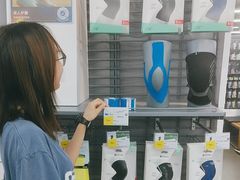 -迪卡侬(顺峰山店)