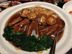 鹅掌花胶鲍鱼炖海参-荣兴酒家(徐家汇店)