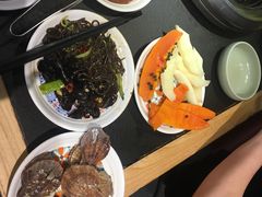 -釜御山海鲜烤肉火锅自助(新城市中心店)