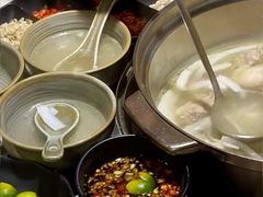-喃喃椰·糟粕醋·椰子鸡火锅(七堡花园店)