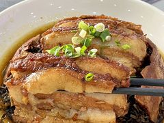 -丹水桥地锅鱼·翘嘴鲌·地方特色全鱼宴(丹江口大坝店)