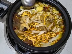 -菌之家·专业纯野生菌火锅·特色炒菌
