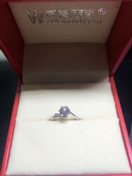 -威德钻石-克拉钻大本营(南京东路店)