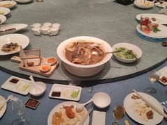 -凤凰园烤鸭店·唐山菜·传承花椒肉(老唐丰路店)