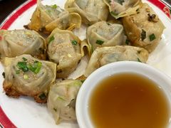 生煎馄饨-小实惠嘉(威海路店)