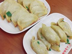 -小姜锅贴(凤凰街店)