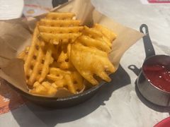 -必胜客(东大桥店)