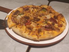 超值鲜香麻辣海鲜披萨-必胜客(WOW南雄店)