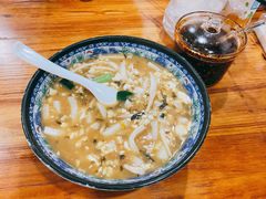 特色豆腐年糕汤-嵊州小吃(杭州东站店)