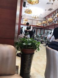 -尼特斯男士发型馆