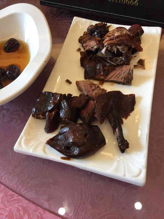 江南名厨(钱王街店)-"家门口的饭店,老牌了.服务质量不佳,卫生.