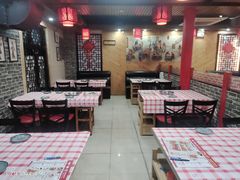 -羊家胡同·龙虾烧烤火锅(龙汇路店)