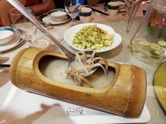 -香巴拉云南餐厅(华莱坞店)