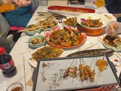 -嗨辣小聚·盘锦河蟹·海鲜烧烤龙虾(盘锦十年好店)