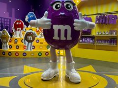 -m豆巧克力世界(上海世茂广场店)