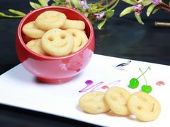 开心小土豆-俊江南时尚创意餐厅