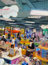 -莫莉幻想儿童乐园(广州番禺永旺店)