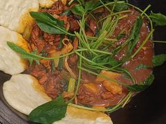 -鲁员外地锅鸡地锅鱼(古墩路店)