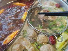 -乡土黄·鲜牛肉火锅·小龙虾(兴业街店)